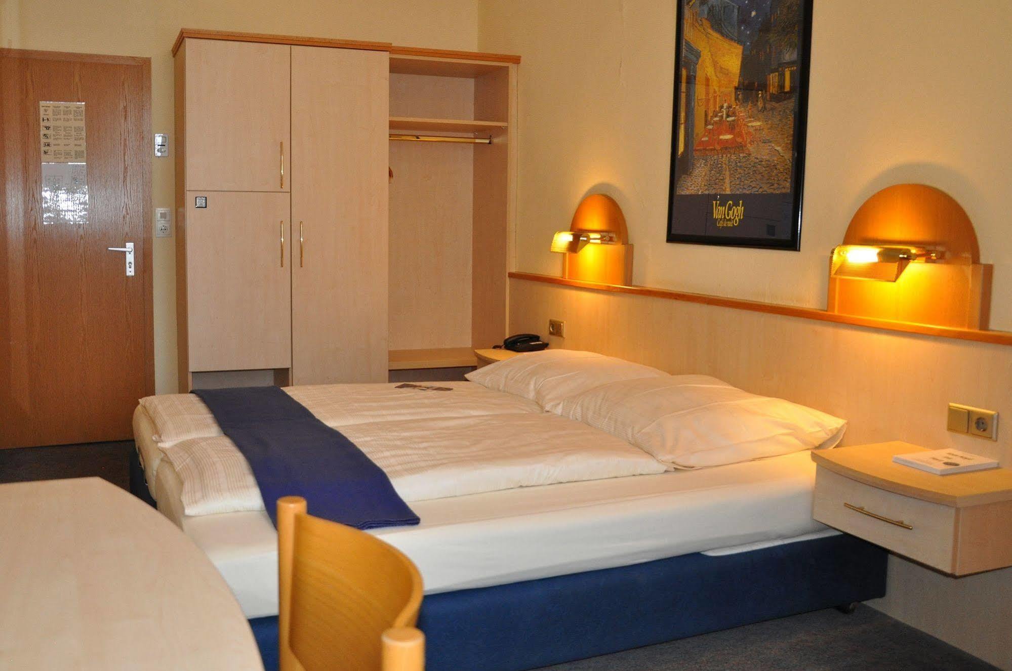 City Partner Hotel Strauss Wurzburg Luaran gambar